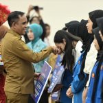 Gubernur-Sulteng-Anwar-Hafid-Kirim-Sinyal-Dua-Periode-Wujudkan‘Satu-Rumah-Satu-Sarjana