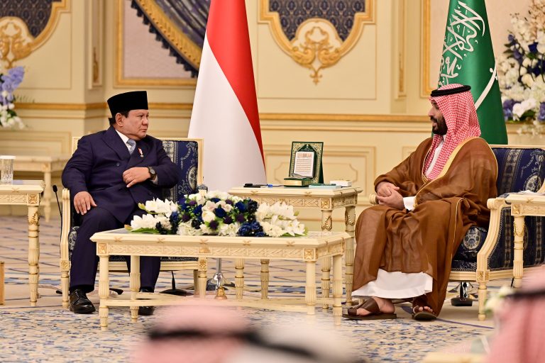 presiden-prabowo-subianto-disambut-perdana-menteri-arab-saudi-1-03072025-070633